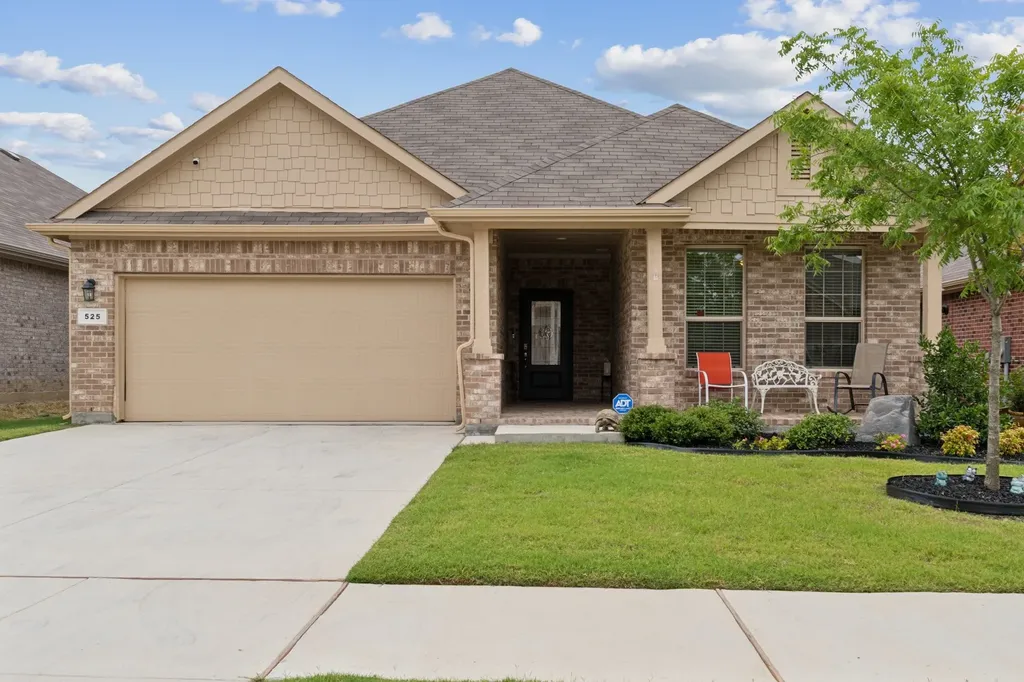 525 Big Horn Pass Denton TX 76210
