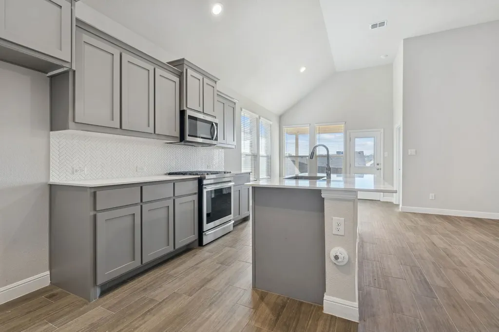525 Big Horn Pass Denton TX 76210