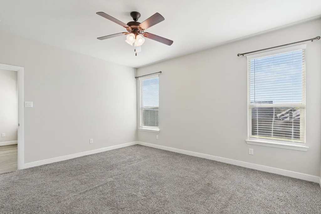 525 Big Horn Pass Denton TX 76210