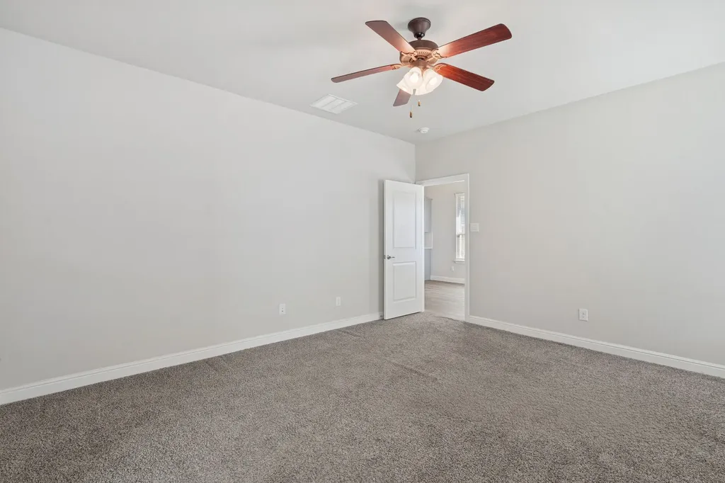 525 Big Horn Pass Denton TX 76210