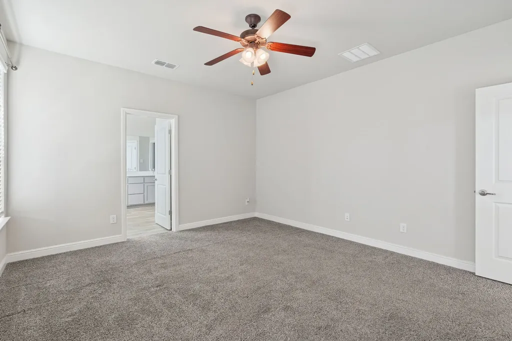 525 Big Horn Pass Denton TX 76210