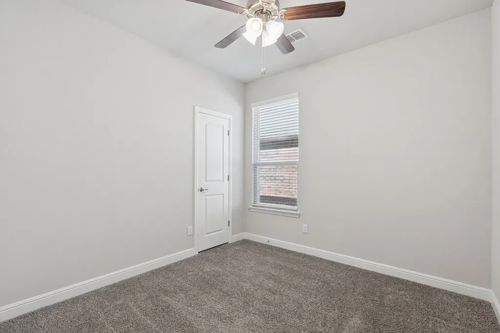 525 Big Horn Pass Denton TX 76210