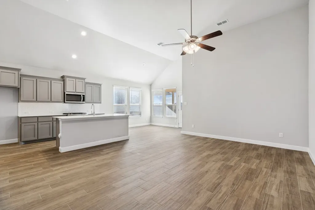 525 Big Horn Pass Denton TX 76210