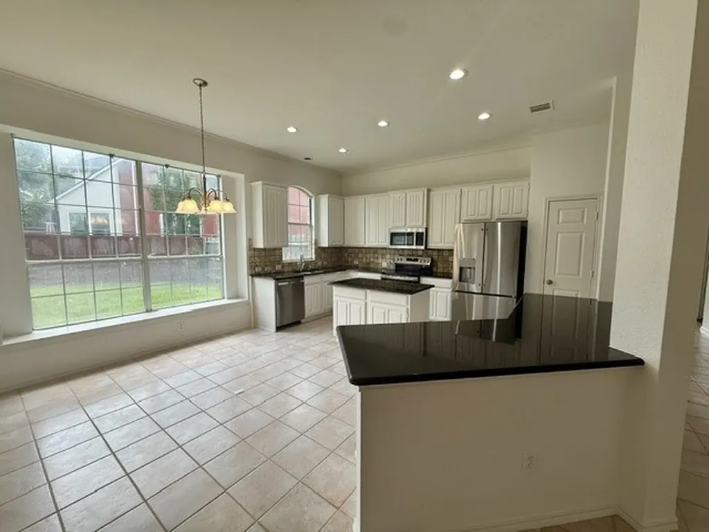 105 Edinburgh Court Highland Village TX 75077