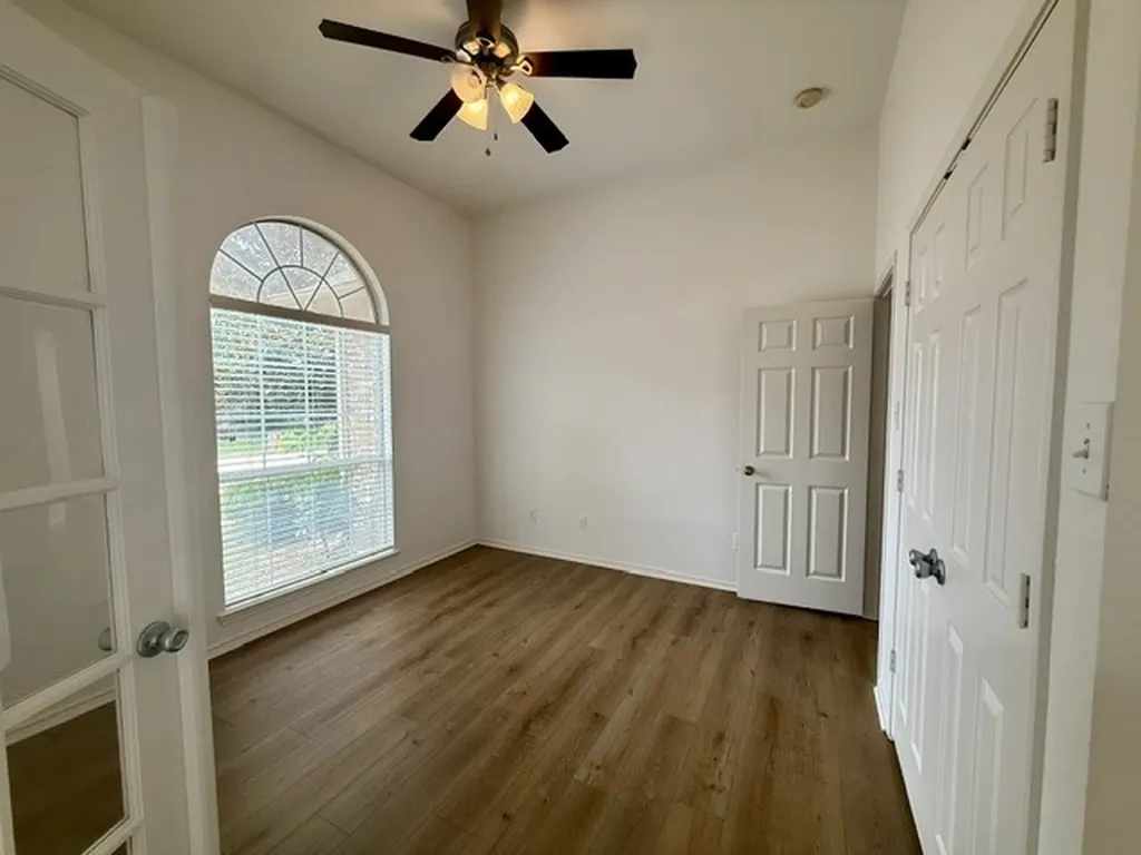 105 Edinburgh Court Highland Village TX 75077