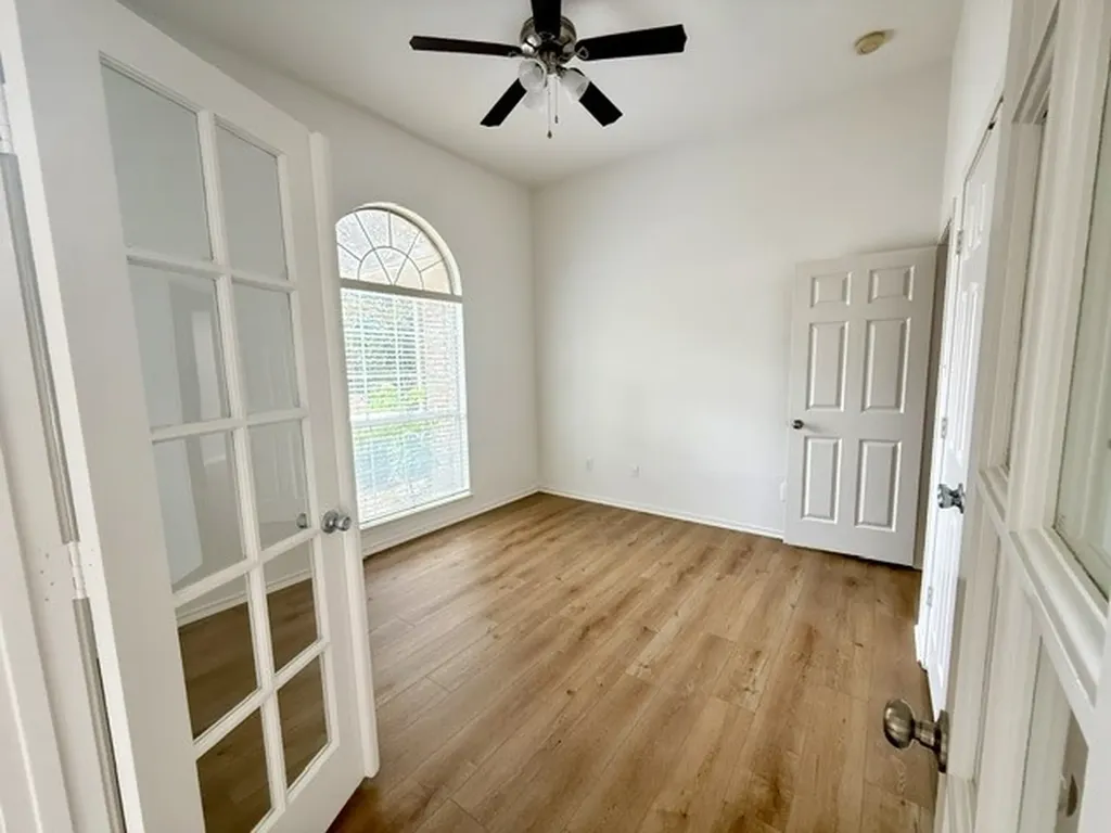 105 Edinburgh Court Highland Village TX 75077