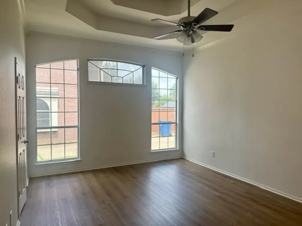 105 Edinburgh Court Highland Village TX 75077