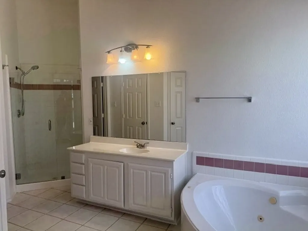 105 Edinburgh Court Highland Village TX 75077