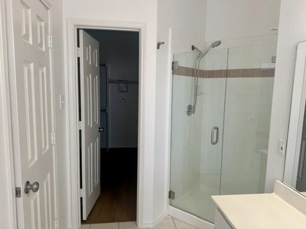 105 Edinburgh Court Highland Village TX 75077