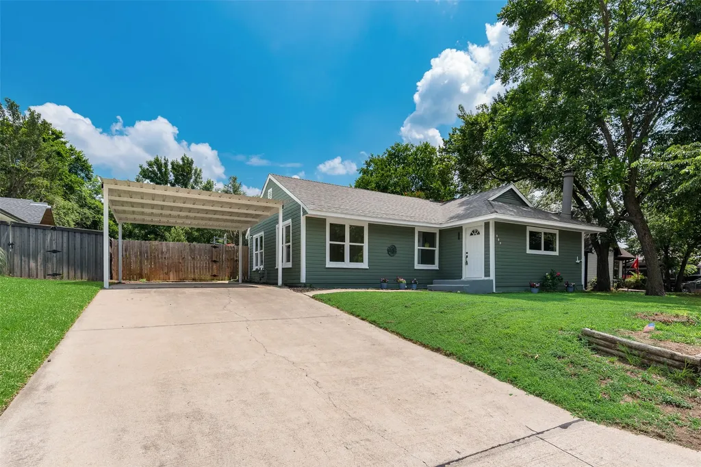 505 W Linden Street Ennis TX 75119