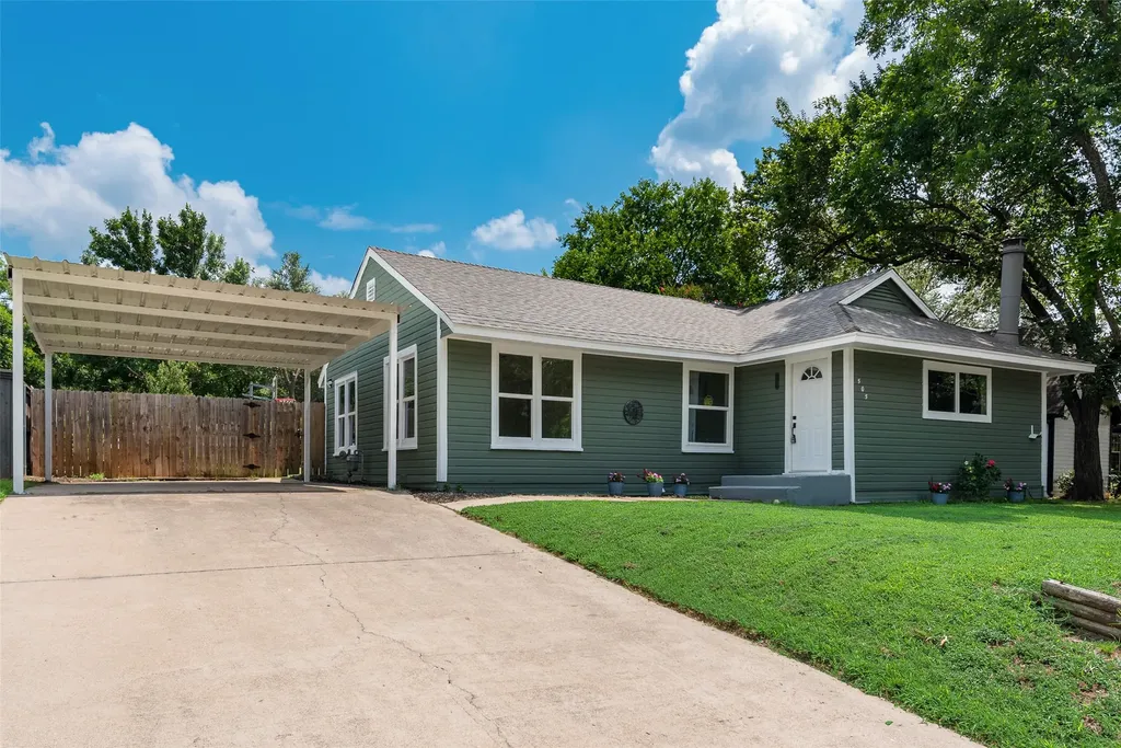 505 W Linden Street Ennis TX 75119