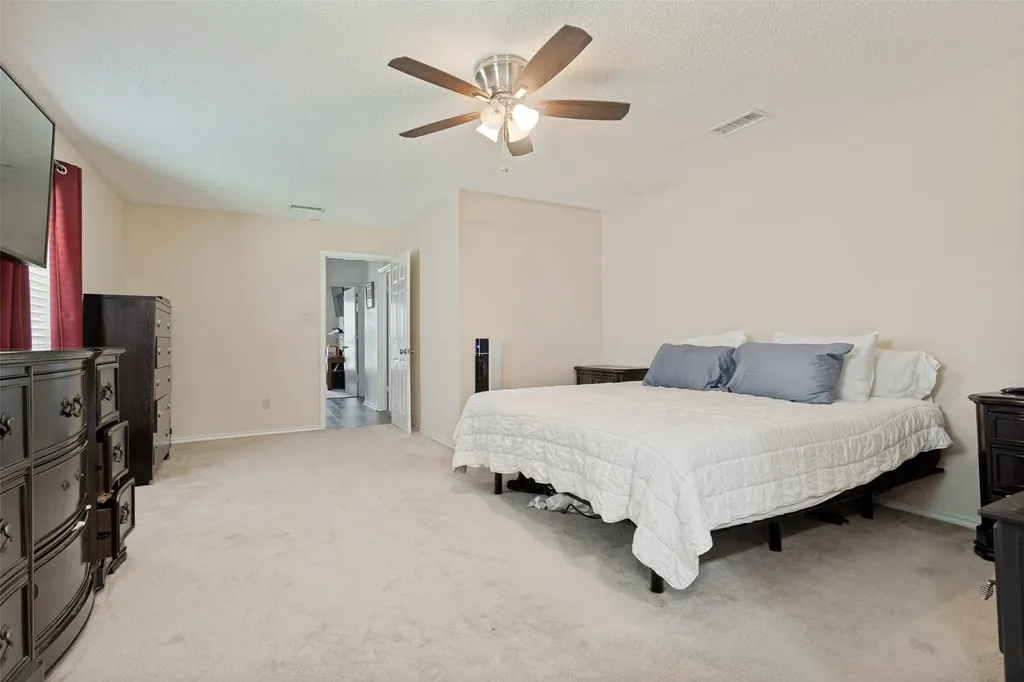 106 E Apollo Road Garland TX 75040
