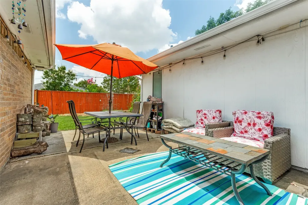 106 E Apollo Road Garland TX 75040