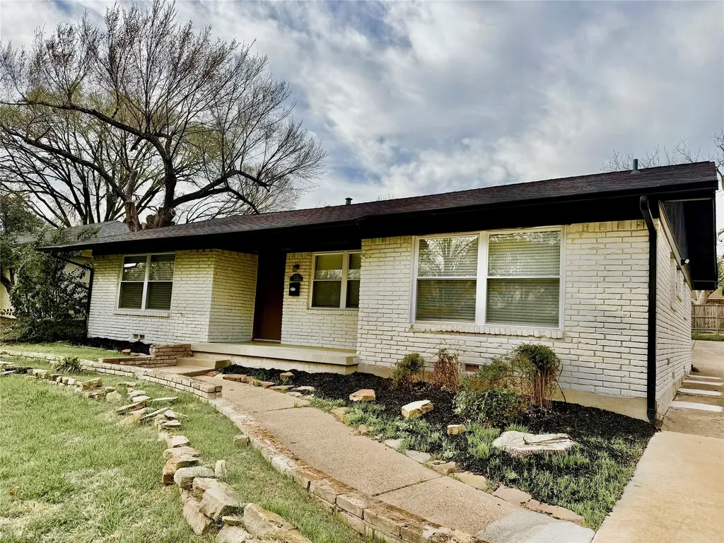 10039 Shadyview Drive Dallas TX 75238