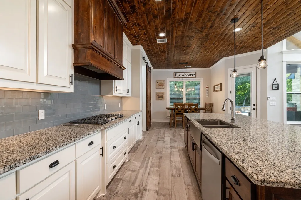 10 Ellis Oak Court Waxahachie TX 75167