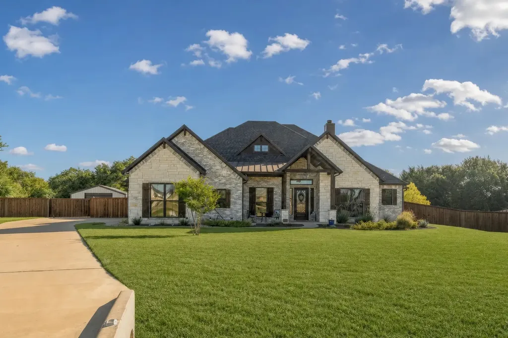 10 Ellis Oak Court Waxahachie TX 75167