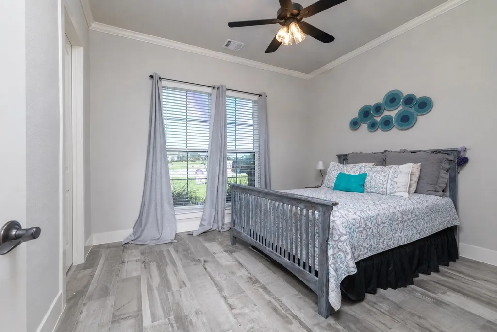 10 Ellis Oak Court Waxahachie TX 75167