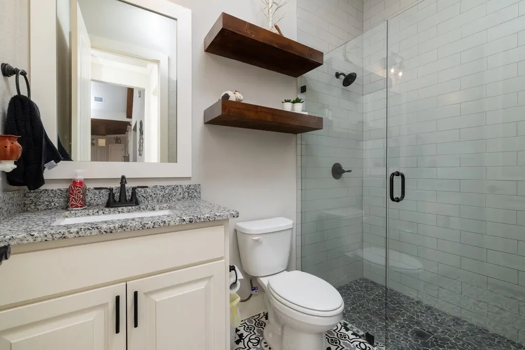 10 Ellis Oak Court Waxahachie TX 75167