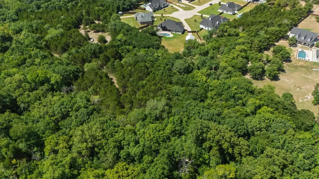 10 Ellis Oak Court Waxahachie TX 75167