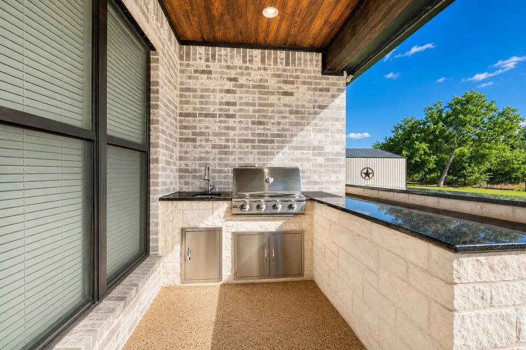 10 Ellis Oak Court Waxahachie TX 75167