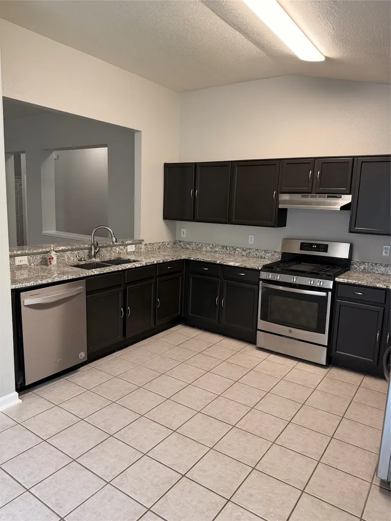 6744 Geyser Trail Watauga TX 76137
