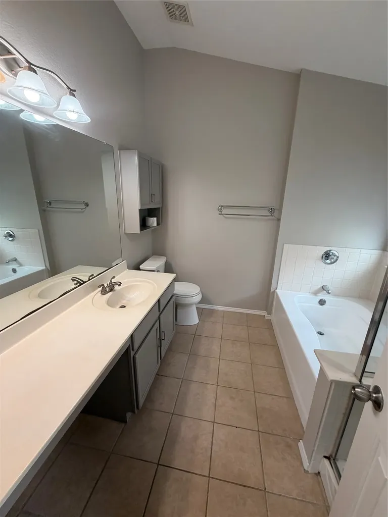 6744 Geyser Trail Watauga TX 76137