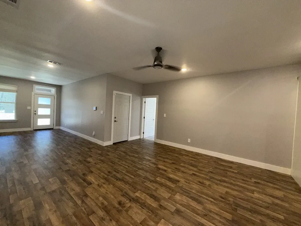 102 Oakwood Drive Trinidad TX 75163