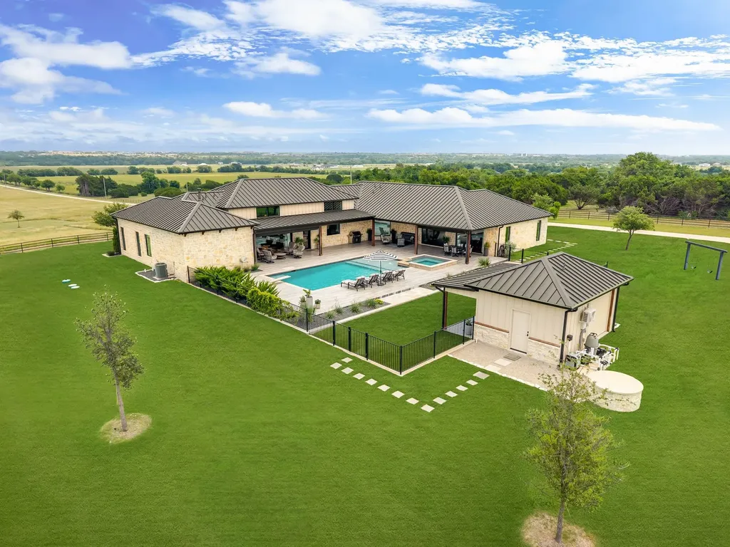 2145 County Road 1227 Cleburne TX 76033