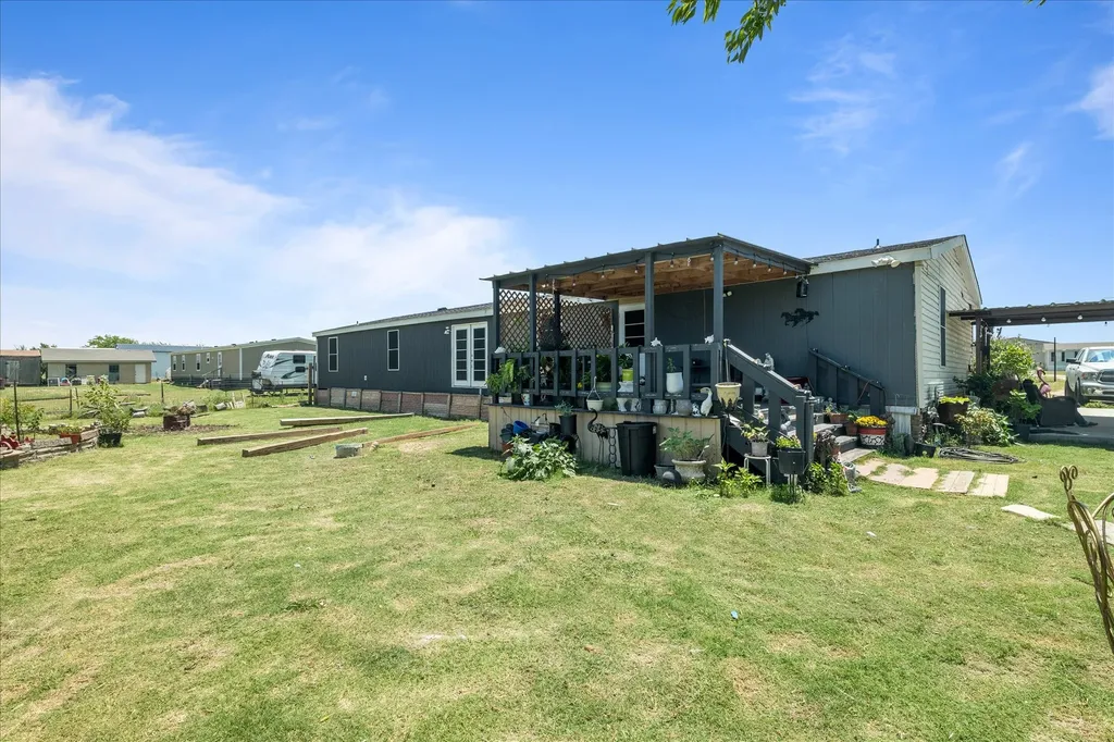 5909 Black Springs Lane Joshua TX 76058