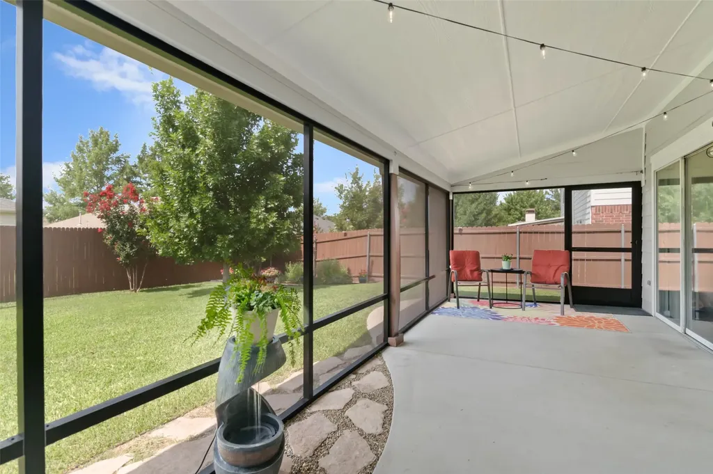 2608 Hilcroft Avenue Denton TX 76210