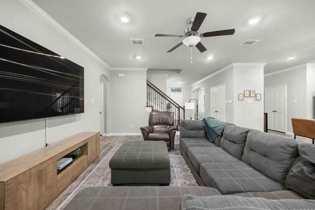 3221 Samson Drive Waco TX 76655