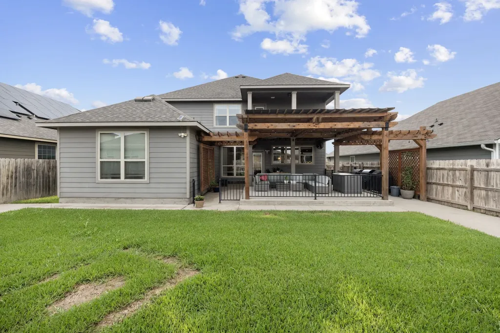 3221 Samson Drive Waco TX 76655
