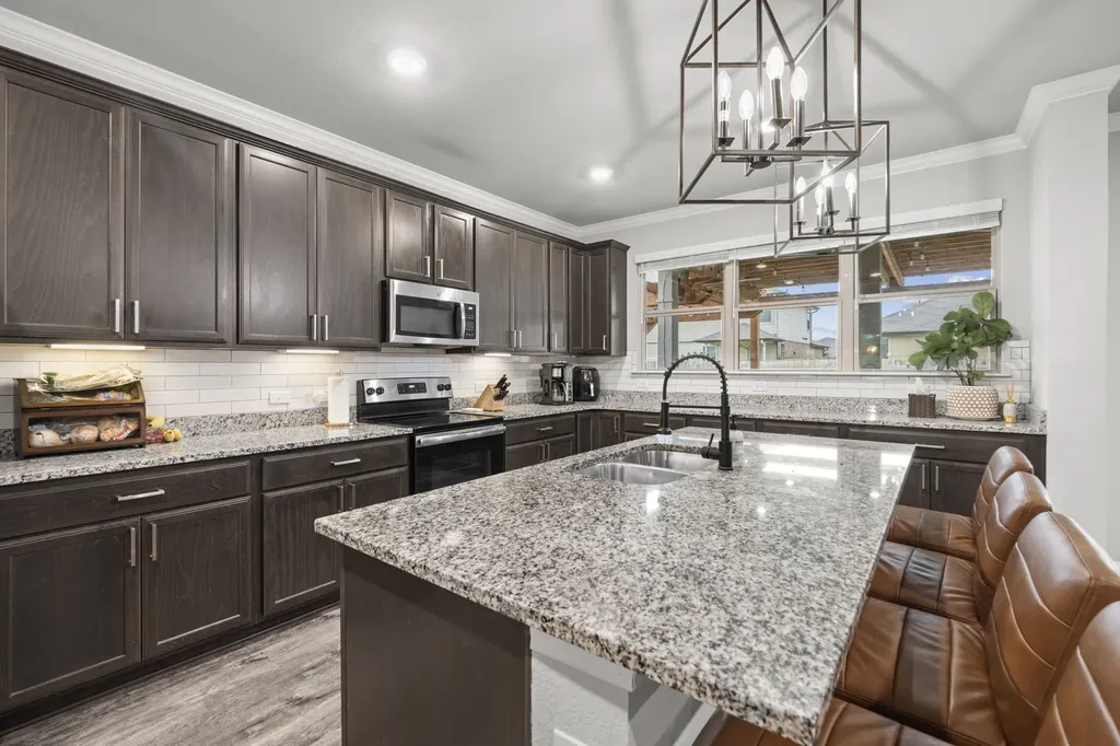 3221 Samson Drive Waco TX 76655