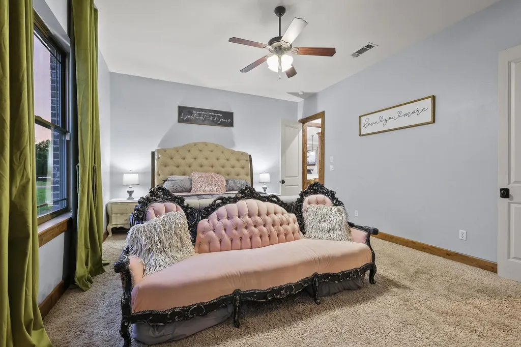 7106 County Road 4729 Commerce TX 75428