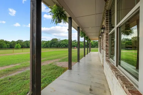7106 County Road 4729 Commerce TX 75428