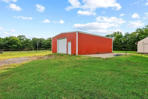 7106 County Road 4729 Commerce TX 75428