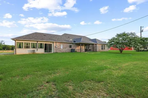 7106 County Road 4729 Commerce TX 75428