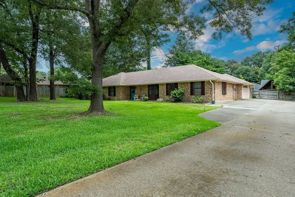 354 Royal Circle Whitehouse TX 75791
