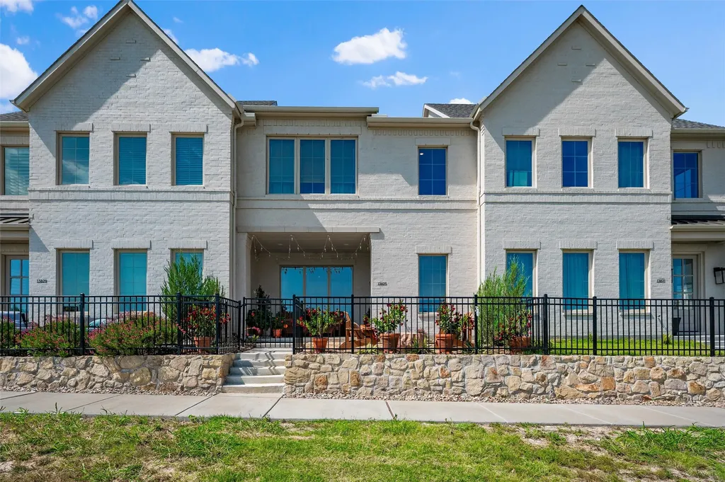 13825 Carnegie Drive Fort Worth TX 76008