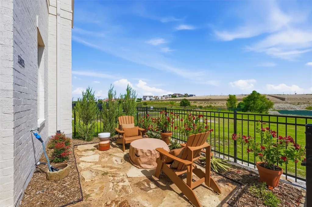 13825 Carnegie Drive Fort Worth TX 76008