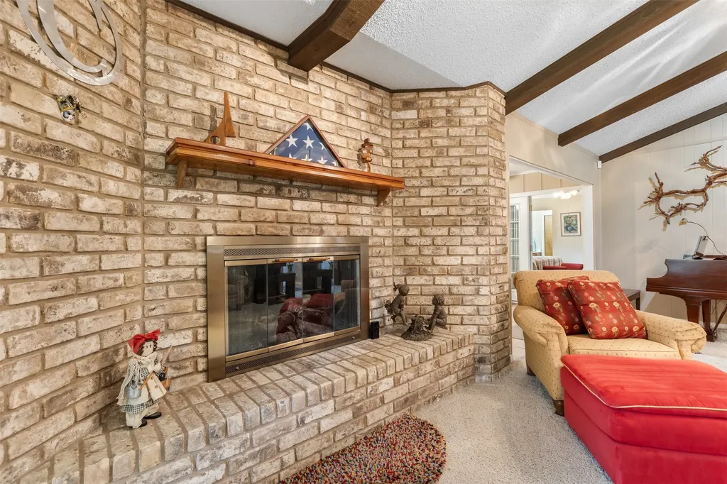 804 Holland Drive Denison TX 75020