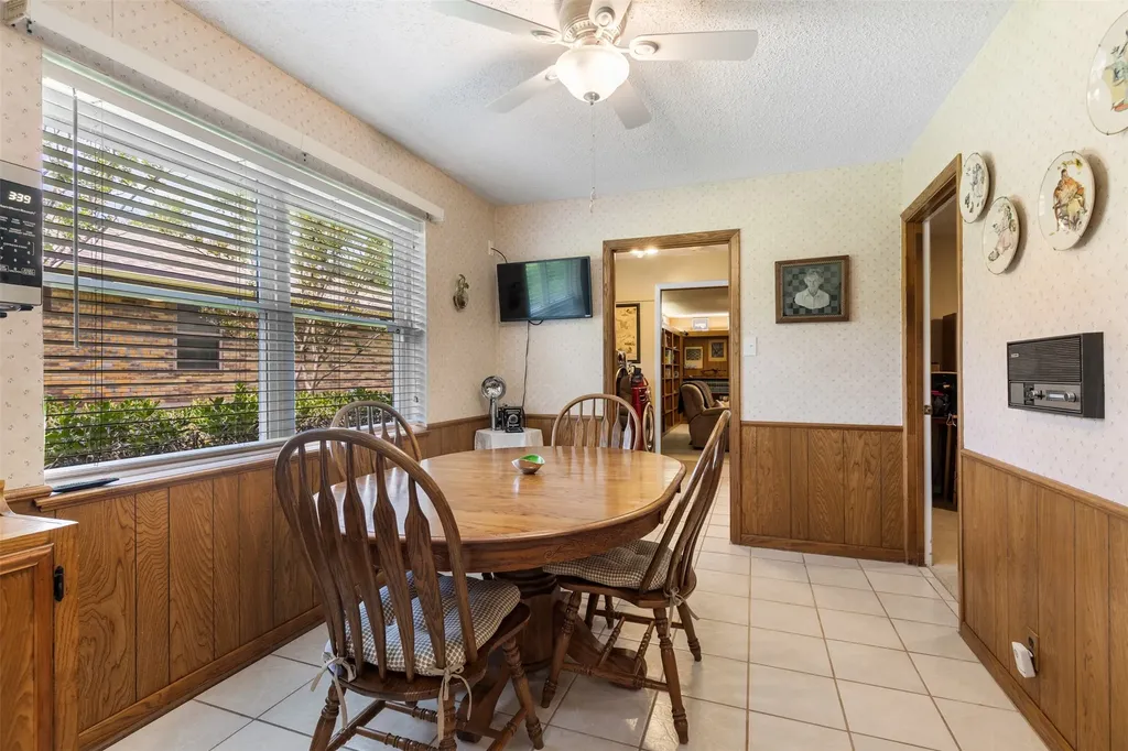 804 Holland Drive Denison TX 75020