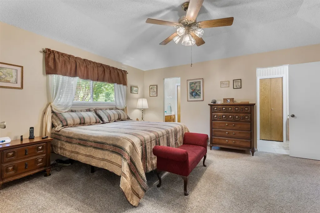 804 Holland Drive Denison TX 75020