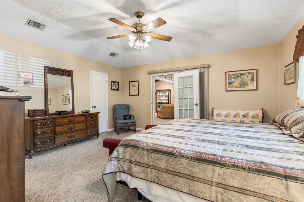 804 Holland Drive Denison TX 75020