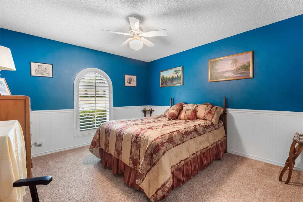 804 Holland Drive Denison TX 75020