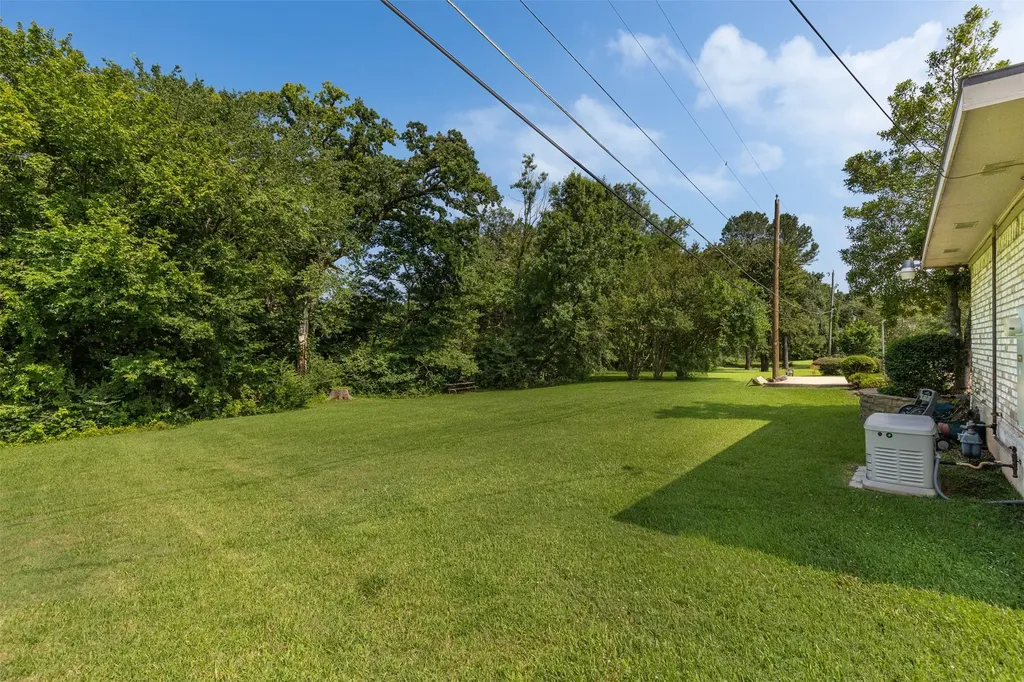 804 Holland Drive Denison TX 75020