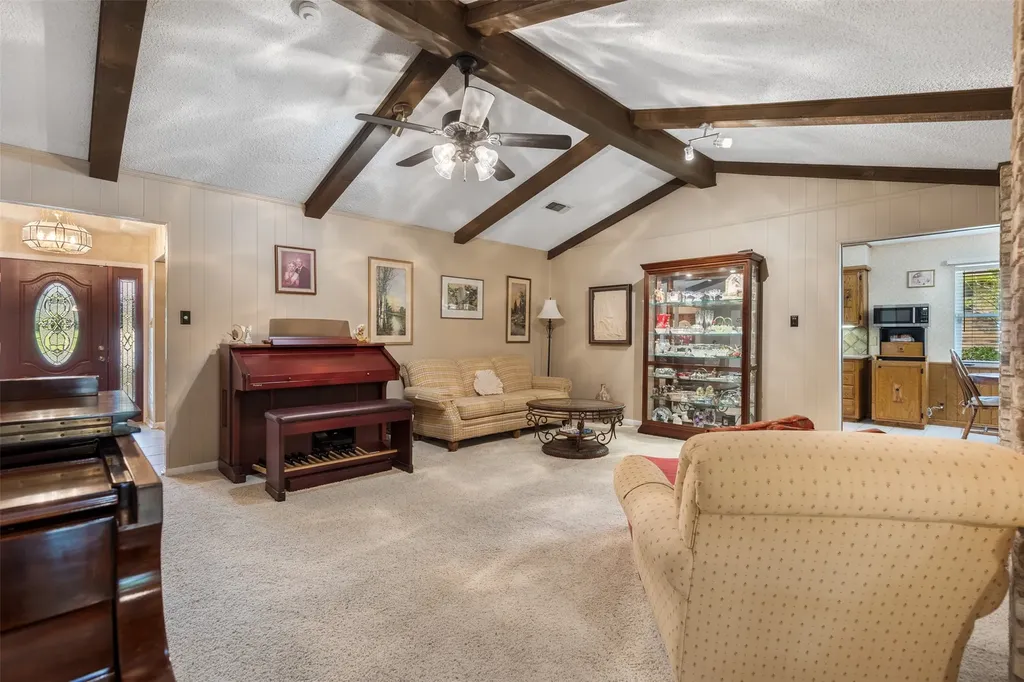 804 Holland Drive Denison TX 75020