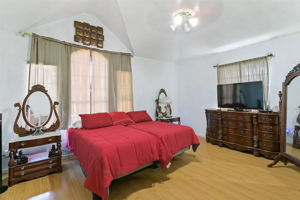 8708 County Road 513 Alvarado TX 76009
