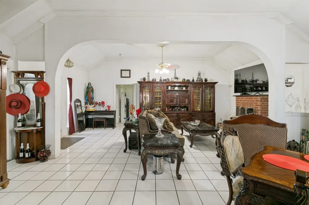 8708 County Road 513 Alvarado TX 76009