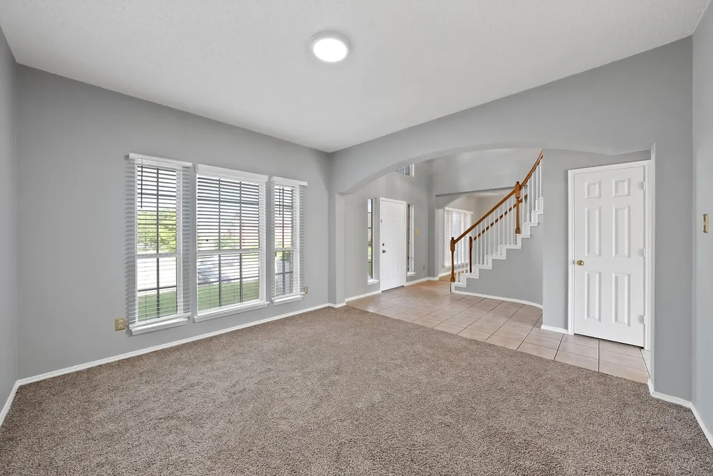745 Woodridge Drive Desoto TX 75115
